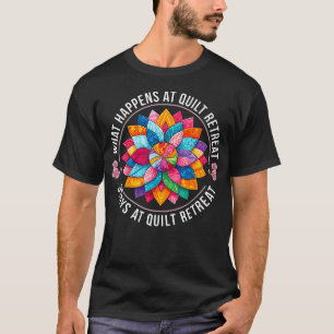 Camiseta O Que Acontece Nas Estadia de Retiro de Colchas Fi