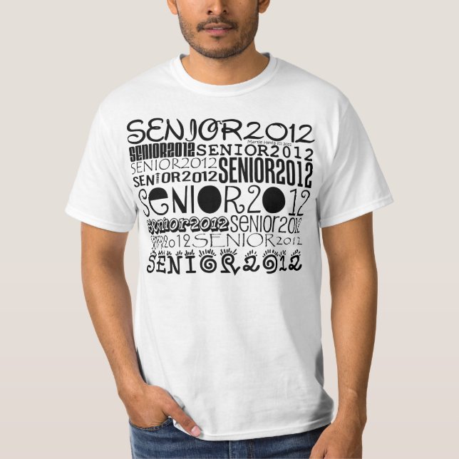 Camiseta O roupa 2012 dos mais velho (preto) personaliza (Frente)
