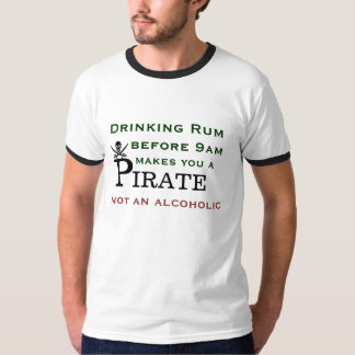 Camiseta O rum do bebendo faz-lhe um pirata