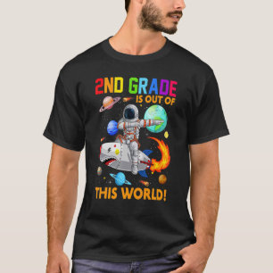 Camiseta O segundo Bonito Está Fora Deste Astronauta Mundia