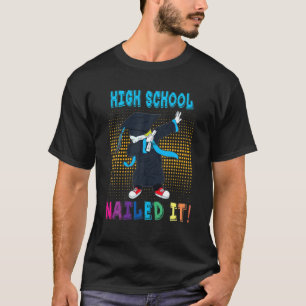 Camiseta O Segundo grau Do Rapaz Da Graduação Dabbing Engan