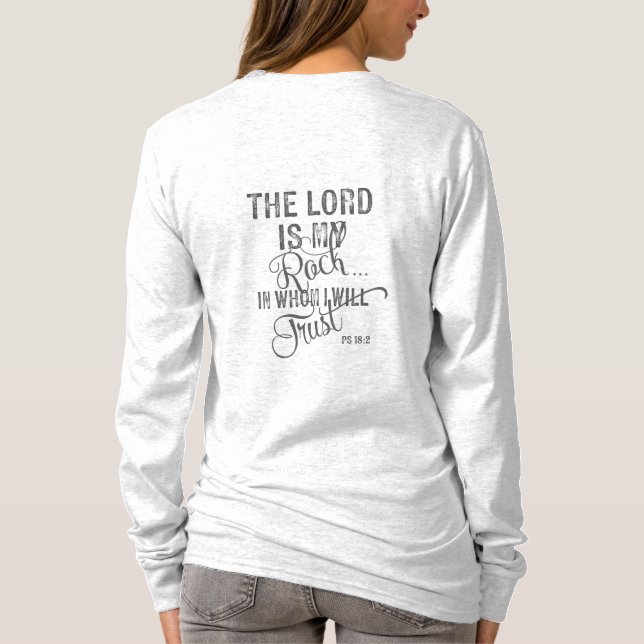 Camiseta O Senhor é o meu Rochedo - Ps 18:2 (Verso)