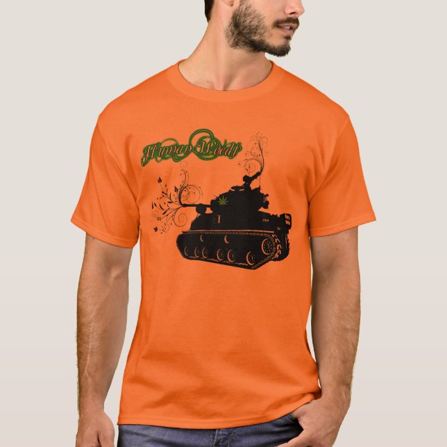 Camiseta O ser humano remove ervas daninhas do tanque (Frente)