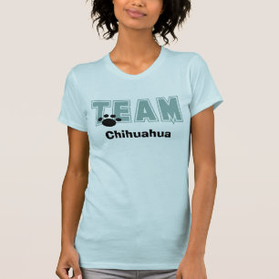 Camiseta O T de algumas mulheres da EQUIPE da raça do cão