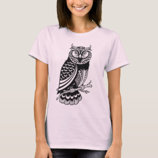 Camiseta O t-shirt bonito das mulheres da coruja