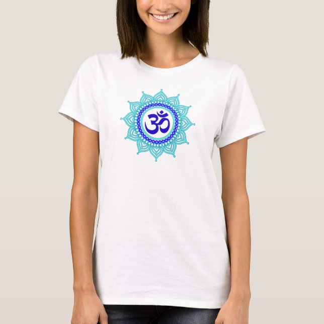 Camiseta O t-shirt das mulheres azuis da mandala do OM (Frente)