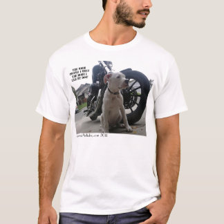 CAMISETA O T-SHIRT DOS HOMENS COM CÃO E MOTOCICLETA