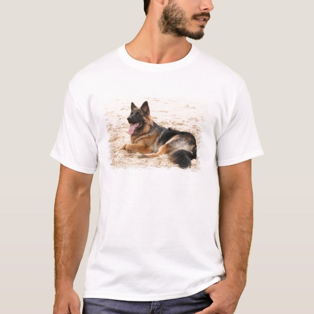 Camiseta O t-shirt dos homens de descanso do cão de german (Frente)