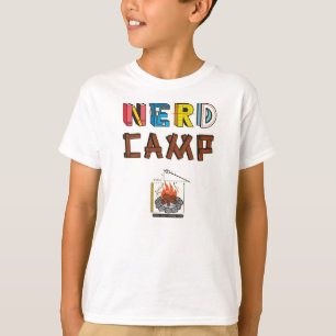 Camiseta O t-shirt dos miúdos do acampamento do nerd