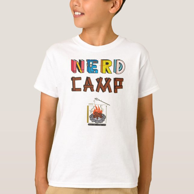 Camiseta O t-shirt dos miúdos do acampamento do nerd (Frente)