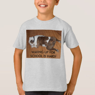 Camiseta O t-shirt dos miúdos do De volta-School