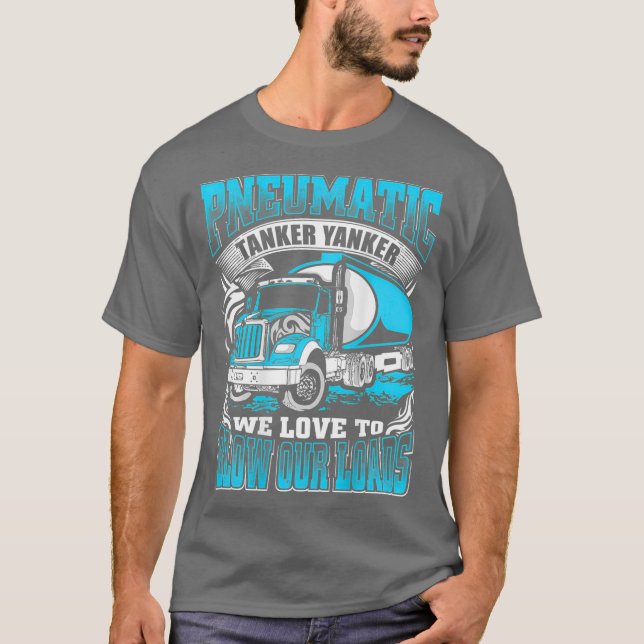 Camiseta O Tanqueiro Pneumático Yanker Ama Explodir Nossas  (Frente)