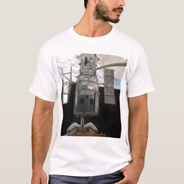 Camiseta O Telescópio Espacial Hubble - Atlante (Frente)