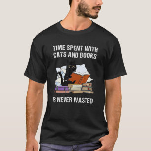 Camiseta O Tempo Gasto Com Gatos E Livros Nunca É Desperdiç