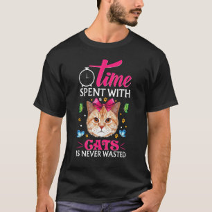 Camiseta O Tempo Passado Com Gatos Nunca É Perdido