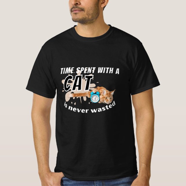 Camiseta O tempo passado com um gato nunca é desperdiçado. (Frente)
