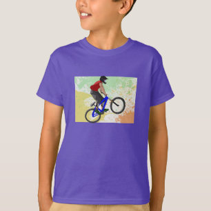 Camiseta O treinador da raça da bicicleta ostenta o destino