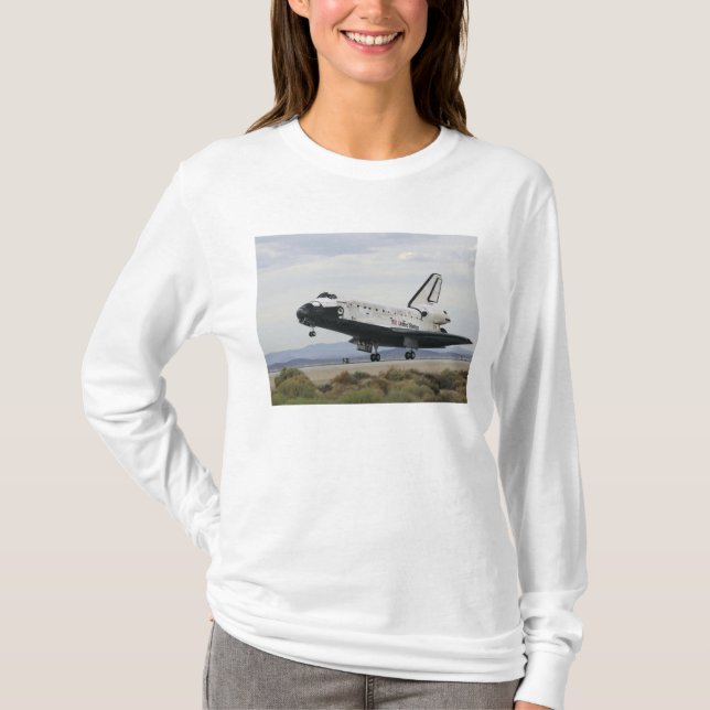 Camiseta O trem de aterrissagem principal da Space Shuttle  (Frente)