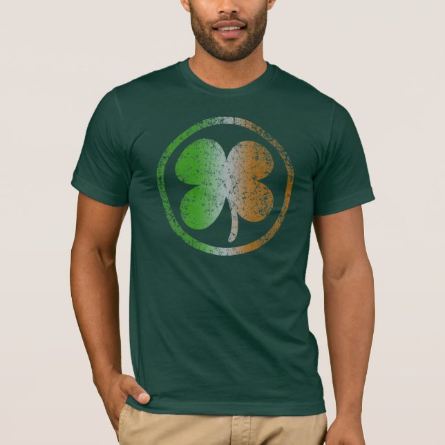 Camiseta O trevo irlandês desvanece-se (Frente)