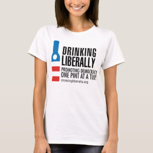 Camiseta O um t-shirt das mulheres da pinta