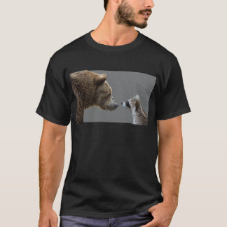 Camiseta O urso Grizzle encontra o guaxinim