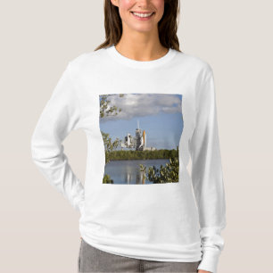 Camiseta O vaivém espacial Atlantis senta pronto