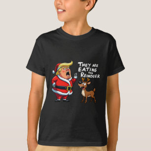 Camiseta O Vestido Do Pai Natal Que Estão Comendo.