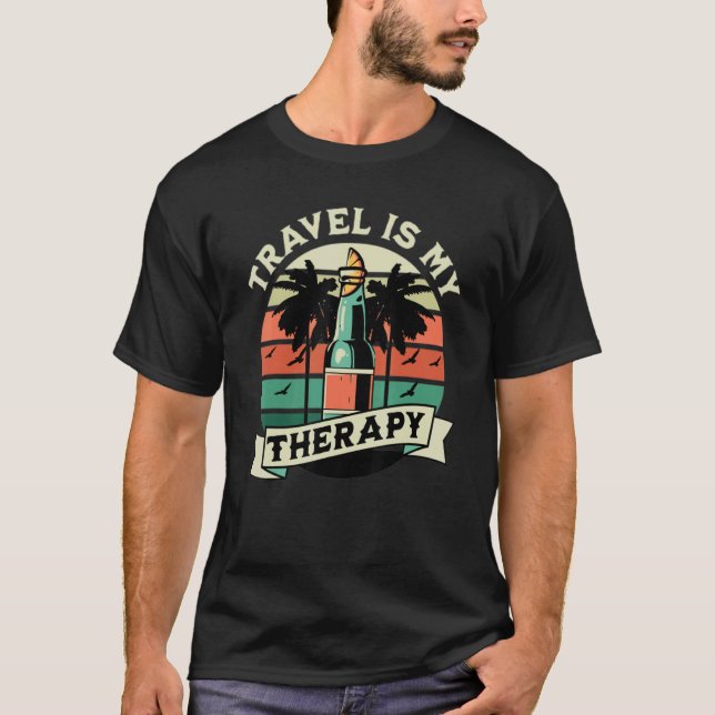 Camiseta O Viagem de Camping É O Meu Câper De Terapia Vinta (Frente)