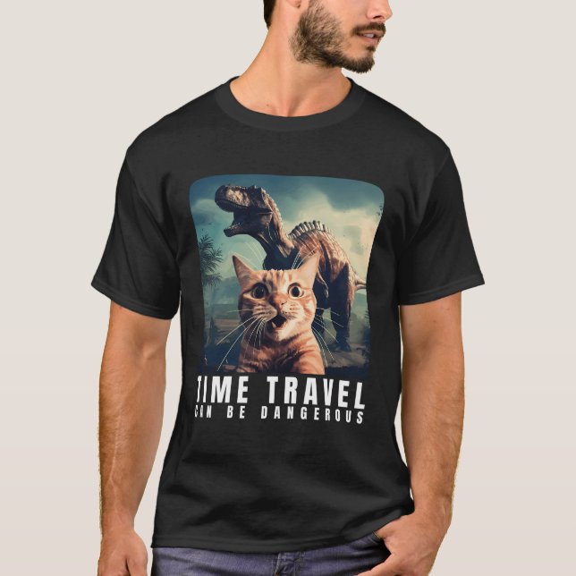 Camiseta O Viagem De Tempo De Execução De Selfie De Gato Lo (Frente)
