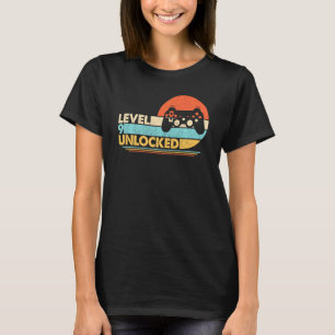 Camiseta O Vídeo De Figurino De Aniversário Do Nível 9 Desb