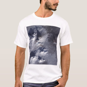 Camiseta O vulcão de Bezymianny exibe uma pena modesta