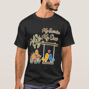 Camiseta Oásis de Jardim Pássaros Fofos no Balanço Arte Rom