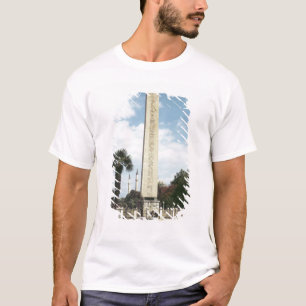 Camiseta Obelisk de Theodosius mim, com uma base romana