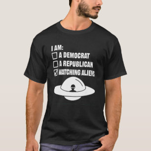 Camiseta Observando Aliens No Navio Espacial Extraterrestre