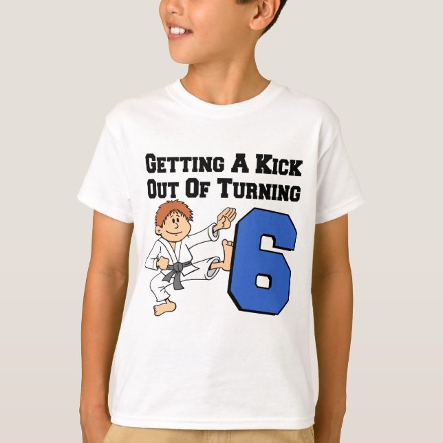 Camiseta Obter Um Jogo De 6 Temas De Karate (Frente)