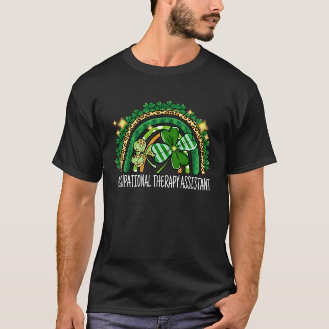 Camiseta Occupational Therapy Assistant Rainbow St Patrick' (Frente)