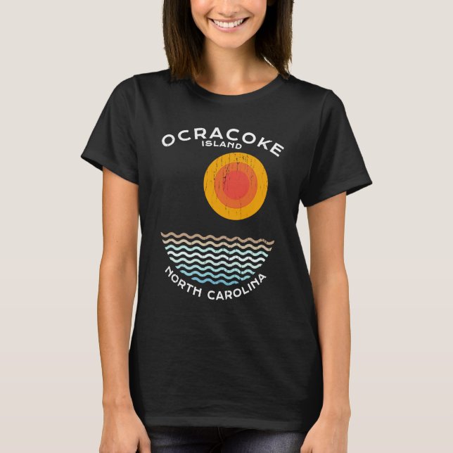 Camiseta Ocracoke Island NC Summertime Vacationly (Frente)