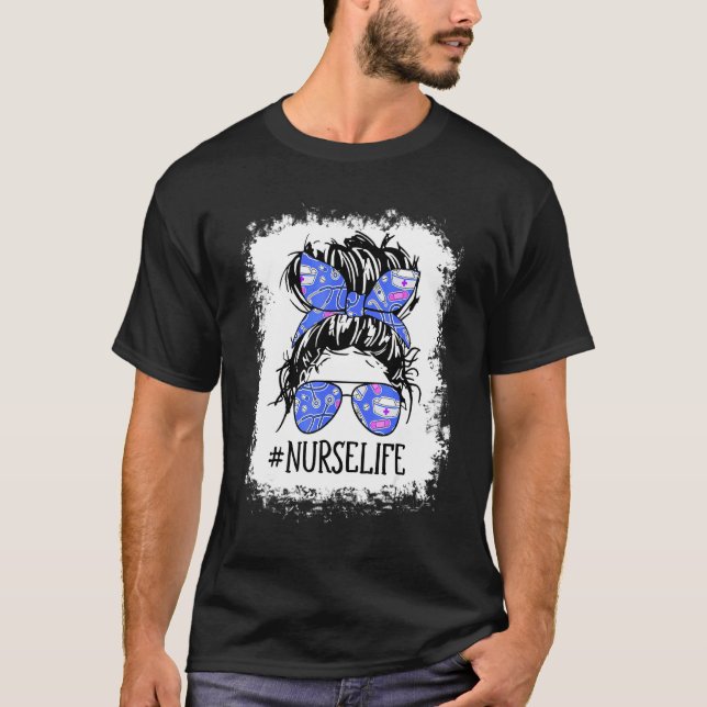 Camiseta Óculos de Arco Azul de Cabelo Mensal Enfermeira Bu (Frente)