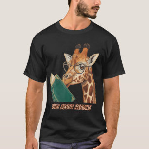 Camiseta Óculos de Girafa Lendo Livro Animais Professores Z