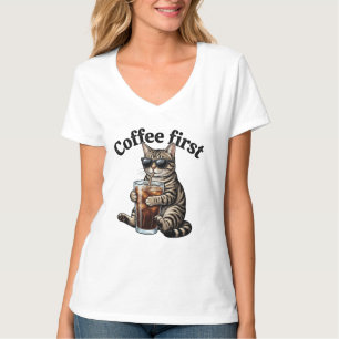 Camiseta Óculos de Sol de Gato Tabby Engraçado Café Primeir