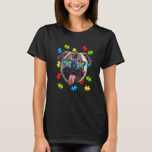 Camiseta Óculos de sol de puzzle de autismo de Pug fofo Pro
