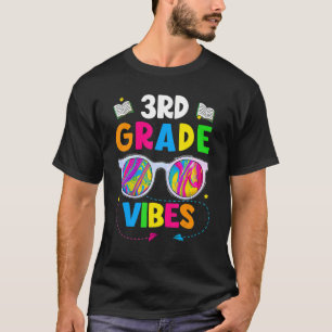 Camiseta Óculos De Sol Primeiro Dia De Víblias De 3º Grau R