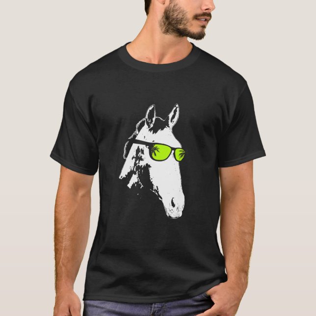Camiseta Óculos escuros do cavalo festas de cavalos adoram  (Frente)
