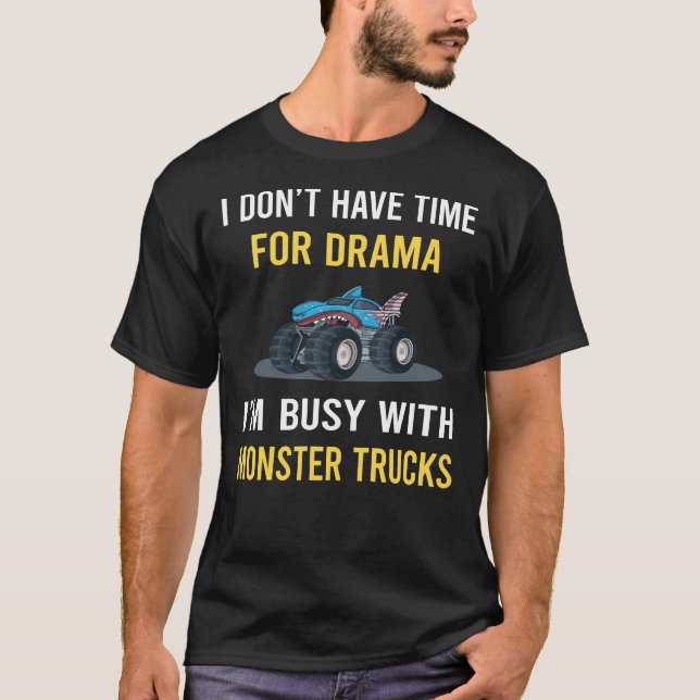 Camiseta Ocupado Com Caminhões Monstros (Frente)
