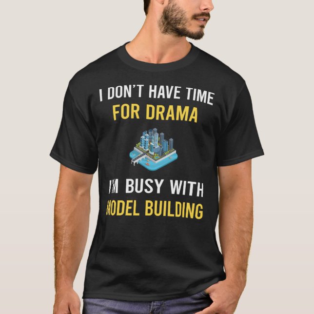 Camiseta Ocupado com Construção de Modelo (Frente)