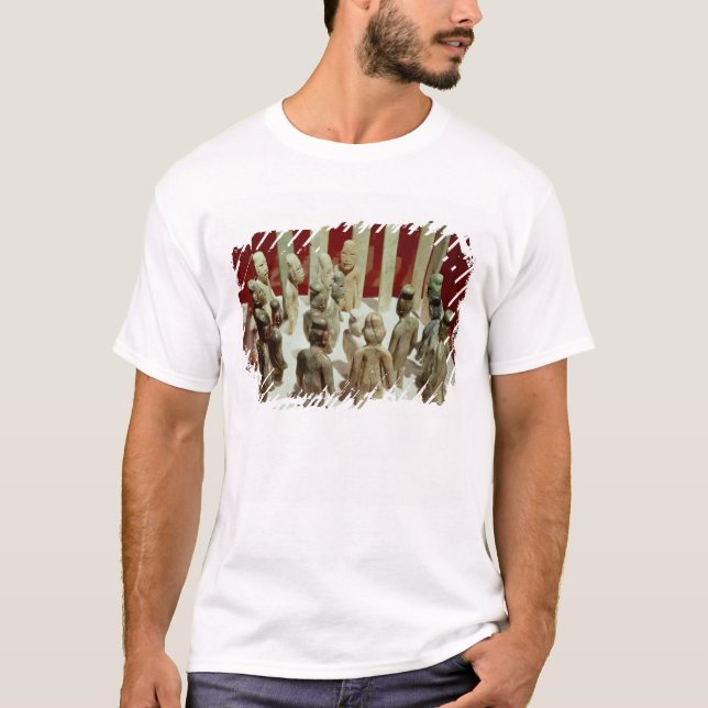 Camiseta Oferecimento de dezesseis figuras masculinas, do (Frente)