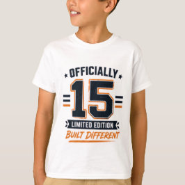 Camiseta Oficialmente 15 Edição Limitada Construída Diferen