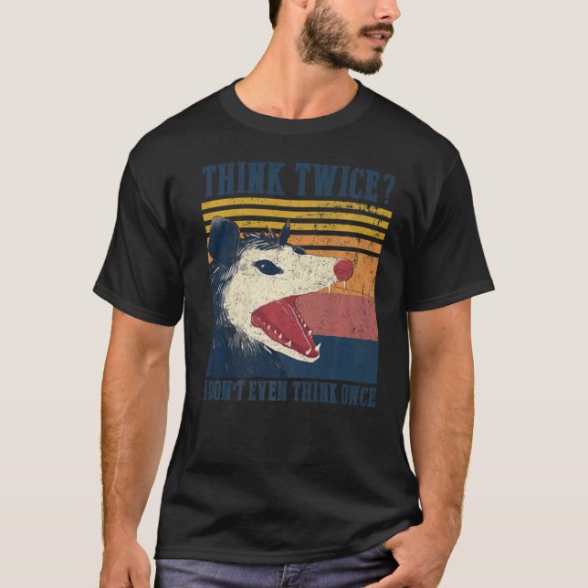 Camiseta Ogambm pensa duas vezes que nem sequer penso uma v (Frente)