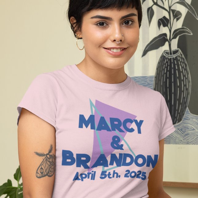 Camiseta Oitenta Pastéis Nova Onda Casada de Bridesmaids' (Criador carregado)