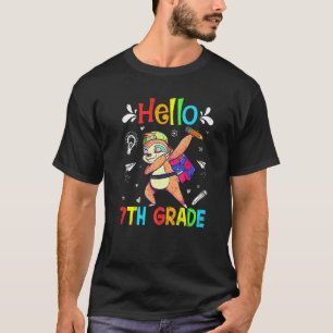Camiseta Olá, 7º ano, preguiça fazendo dab de volta às aula